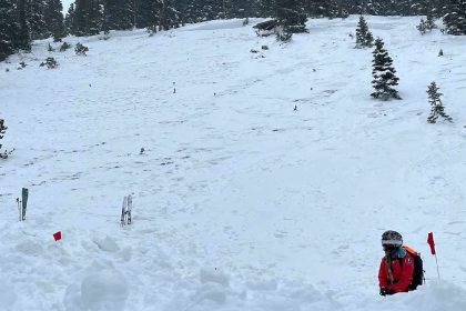 Deadly avalanche in Colorado: कैलिफोर्निया के स्की रिजॉर्ट पर घातक हिमस्खलन, एक की मौत तीन घायल