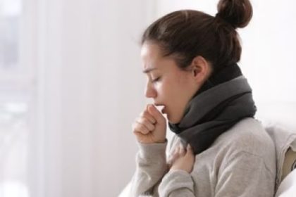 Home Remedies for a Dry Cough in Winter: अगर आप भी सर्दी के मौसम में हैं, सूखी खांसी से परेशान तो अपनाए एक्सपर्ट के बताए यें 5 नुस्खे