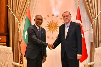 Maldives-Turkey Agreement: मालदीव तुर्की से खरीद रहा सैन्य ड्रोन्स, क्या चीन के साथ मिल कर रहा भारत के खिलाफ साजिश!