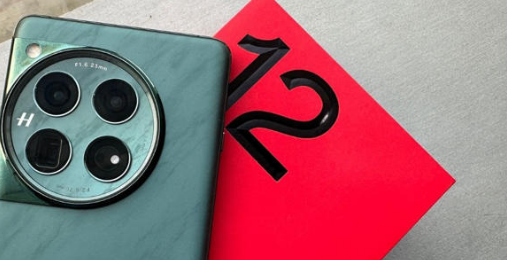 OnePlus 12 review : flagship Android 1 लाख रुपये से कम कीमत में टॉप चिपसेट